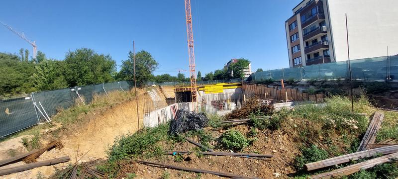 Просторни жилища близо до Нов Български университет, метростанция, ул. Монтевидео и Околовръстен път Просторни жилища близо до Нов Български университет, метростанция, ул. Монтевидео и Околовръстен път