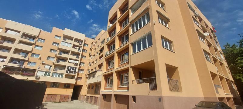 Spacious property with many improvements in Druzhba 2 district. Spacious property with many improvements in Druzhba 2 district.