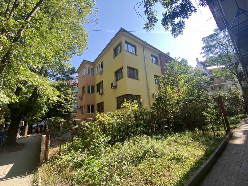 Comfortable apartment with equipped bathroom near university and Borisova Gradina Comfortable apartment with equipped bathroom near university and Borisova Gradina