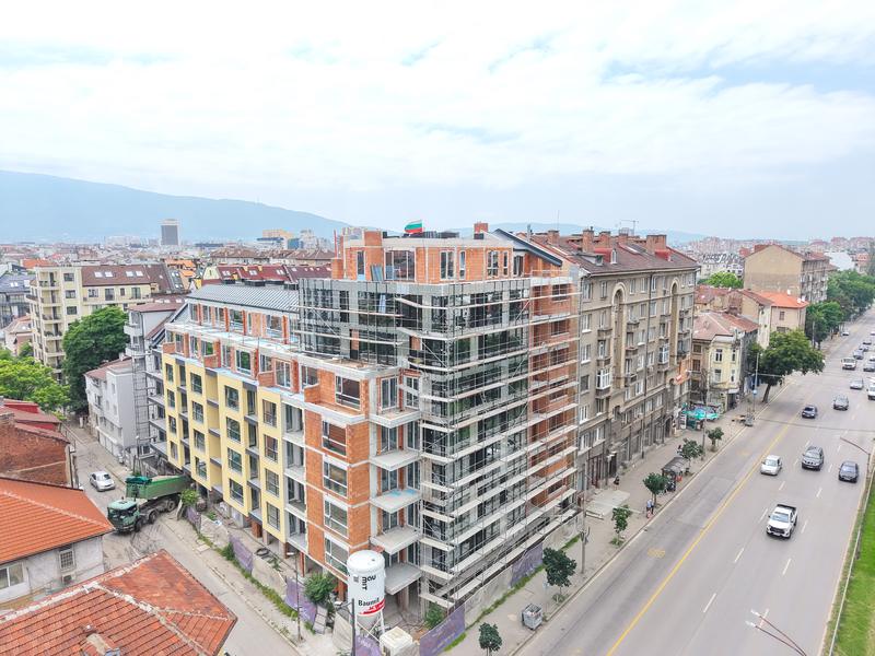 Apartments with 1, 2 or 3 bedrooms in luxurious 9-storey building Apartments with 1, 2 or 3 bedrooms in luxurious 9-storey building