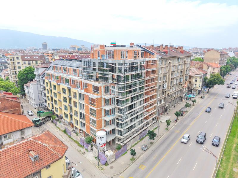 Apartments with 1, 2 or 3 bedrooms in luxurious 9-storey building Apartments with 1, 2 or 3 bedrooms in luxurious 9-storey building