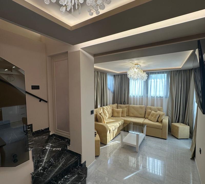 Newly-built, modern, fully furnished apartment with panorama and southern exposure Newly-built, modern, fully furnished apartment with panorama and southern exposure