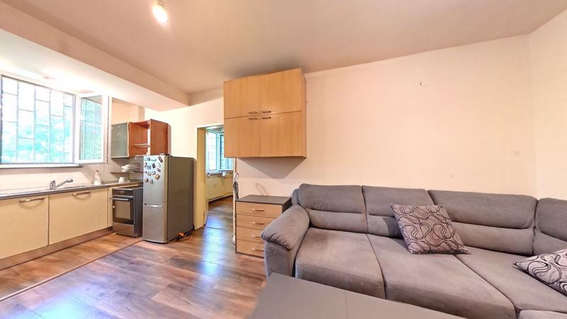 Comfortably furnished apartment next to greenery, key boulevard, regular public transport stops Comfortably furnished apartment next to greenery, key boulevard, regular public transport stops