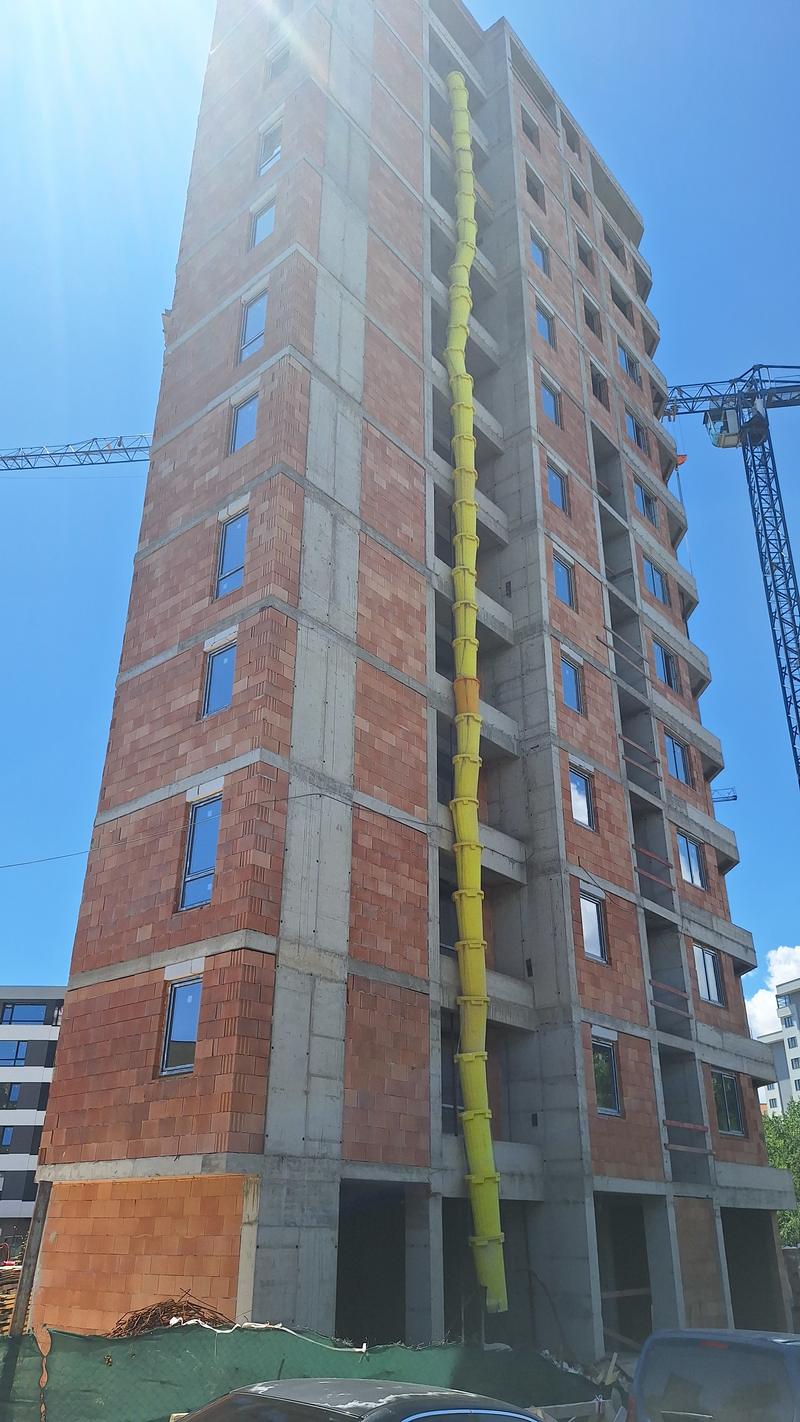 Last available 1-bedroom and 2-bedroom apartments near park, shops, boulevards, schools Last available 1-bedroom and 2-bedroom apartments near park, shops, boulevards, schools