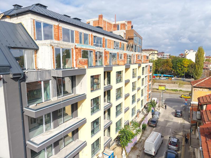 Apartments with 1, 2 or 3 bedrooms in luxurious 9-storey building Apartments with 1, 2 or 3 bedrooms in luxurious 9-storey building