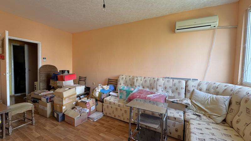 Studio apartment in a fully renovated building Studio apartment in a fully renovated building