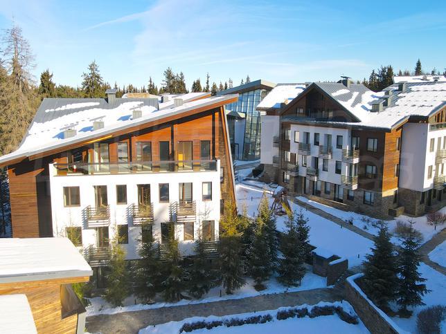 Last fully-furnished apartments with one or two bedrooms in a unique complex in Borovets. Last fully-furnished apartments with one or two bedrooms in a unique complex in Borovets.