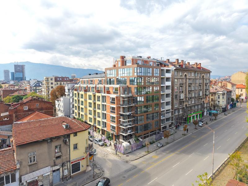 Apartments with 1, 2 or 3 bedrooms in luxurious 9-storey building Apartments with 1, 2 or 3 bedrooms in luxurious 9-storey building