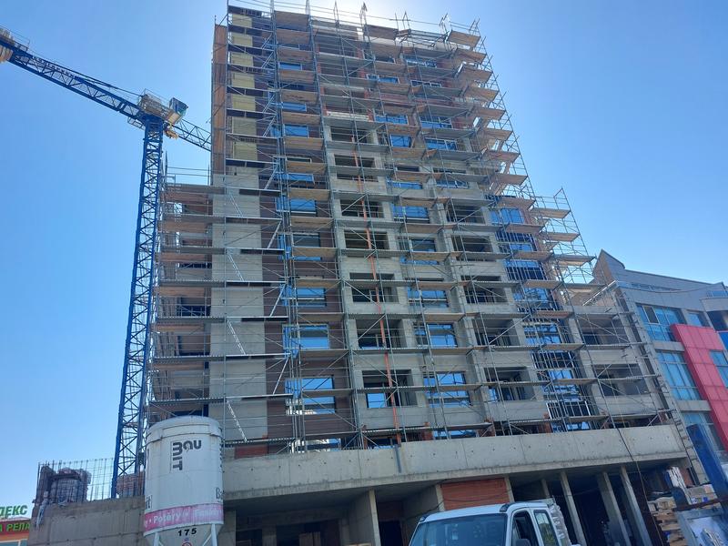 Квартиры в новом здании рядом со станцией метро, остановками общественного транспорта, супермаркетами и торговым центром Квартиры в новом здании рядом со станцией метро, остановками общественного транспорта, супермаркетами и торговым центром