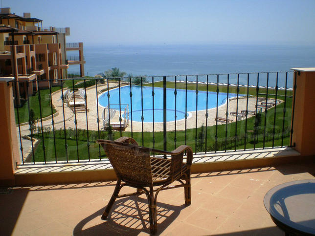 Прекрасный комплекс закрытого типа  Прекрасный комплекс закрытого типа