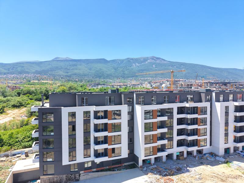Last apartments in a new building in the quarter of Malinova Dolina