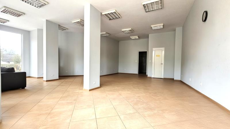 Property suitable for a shop or office with excellent business potential opposite the University of national and world economy