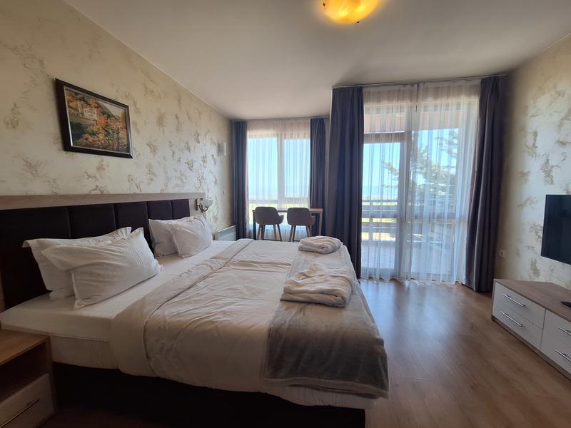 Luxurious studio in a year-round complex