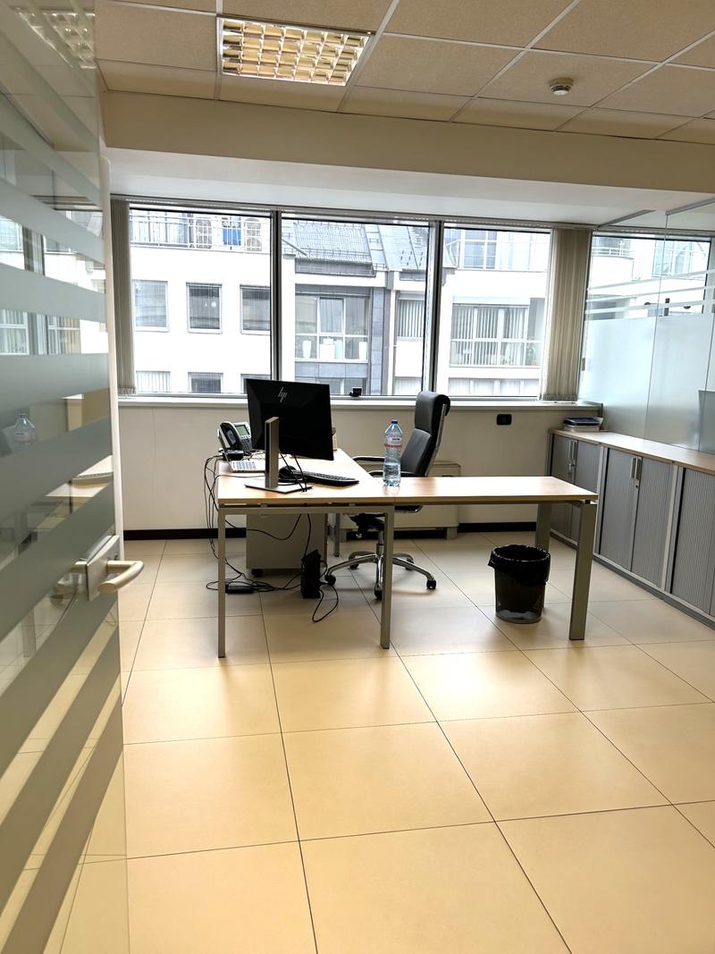 Business property close to all major services and amenities including metro