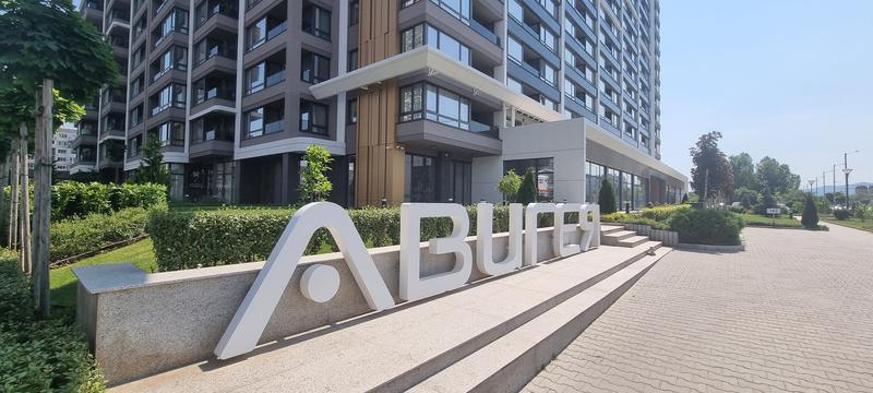 Luxuriously furnished property in new representative building in Druzhba 2 district