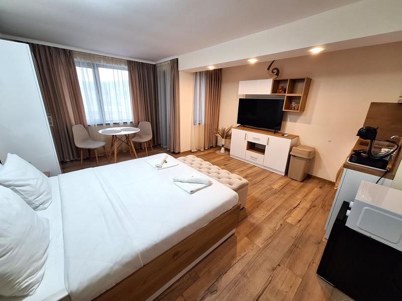 Fully equipped apartment with potential for renting out near the university and bus station