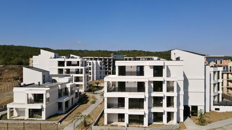 New apartments with 1, 2 or 3 bedrooms close to Kavatsite beach