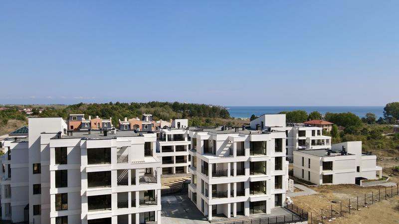 New apartments with 1, 2 or 3 bedrooms close to Kavatsite beach