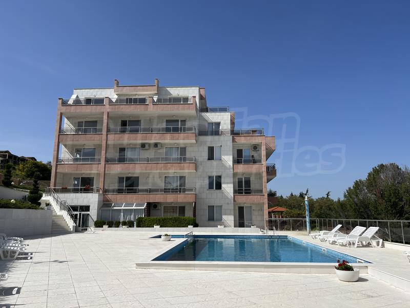 Panoramic apartments 500 m from the center and the beach
