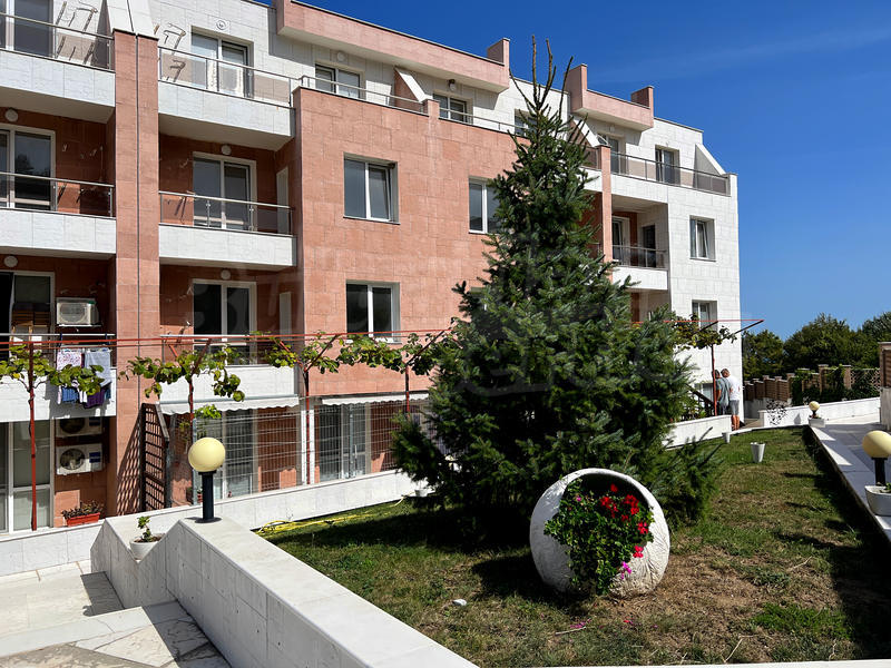 Panoramic apartments 500 m from the center and the beach