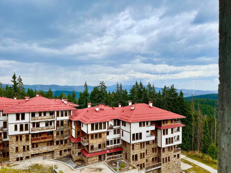 Cozy mountain apartment 100 m from the road to Snezhanka tower