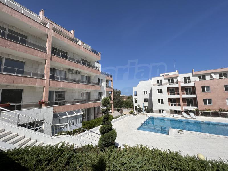 Panoramic apartments 500 m from the center and the beach
