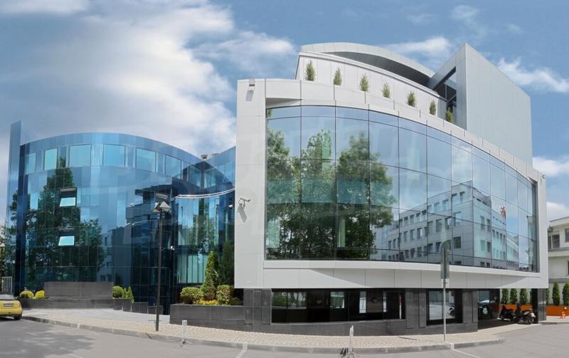 Bright business premises in a business center with an excellent location in Lozenets district