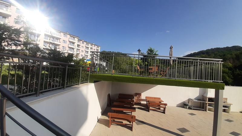 New homes and parking spaces in greenery, clean air, panoramic views and tranquility