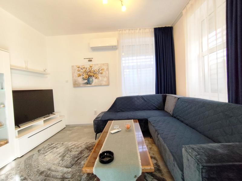 Fully furnished property close to key institutions and city amenities