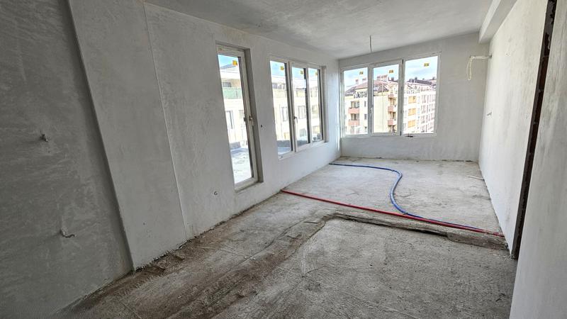 ���������� �������� � ������� �������� � ���������� ������������� ����� � Paradise Mall � ����� ������