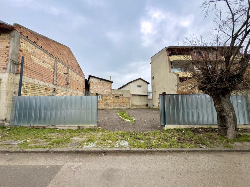 Ready-to-build land in a well-connected urban area