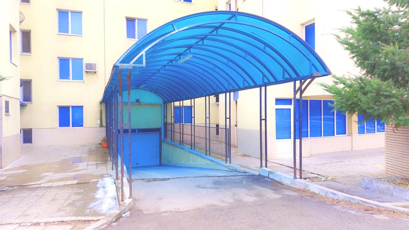 Parking places near the lake in Druzhba 1