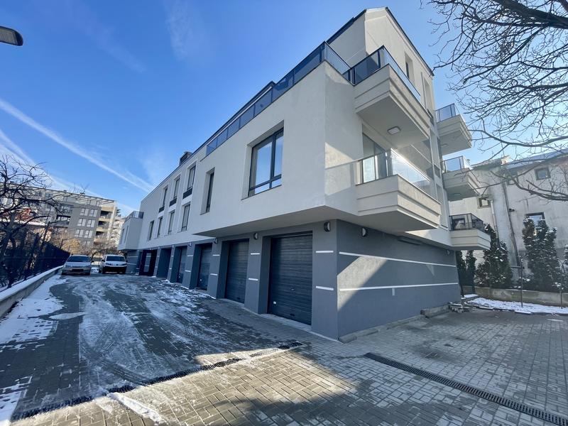 Spacious home in boutique building with Act 16, close to Cherni Vrah Blvd.