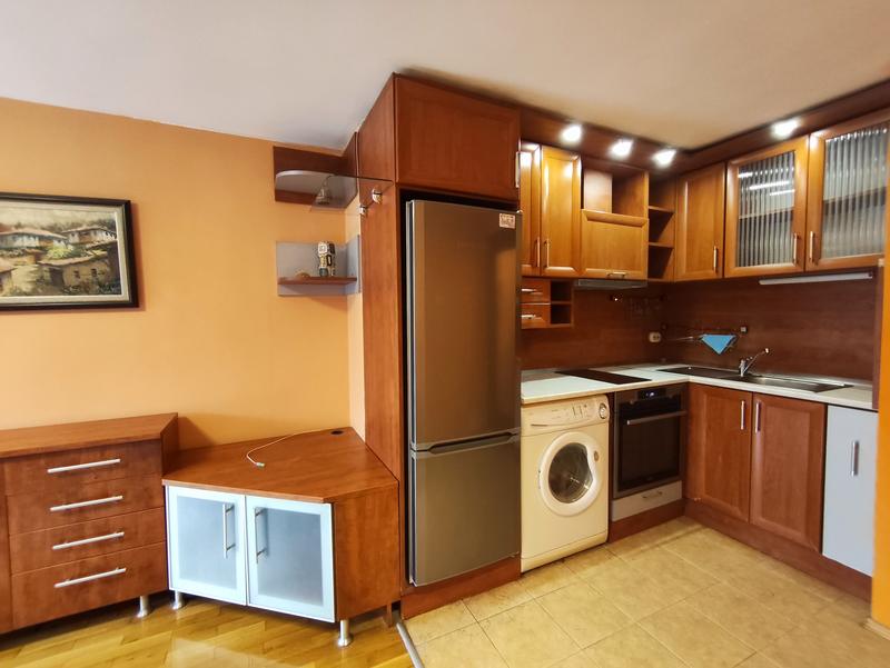 Comfortably furnished apartment next to South Park with convenient access to James Bourchier metro station