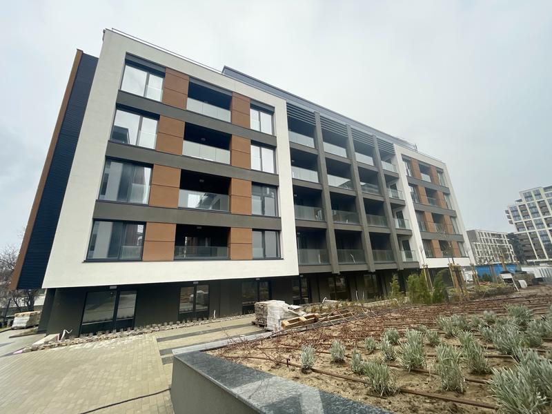 ������� ��� � ������� ������� ����� �� Paradise Center, ����� � ������