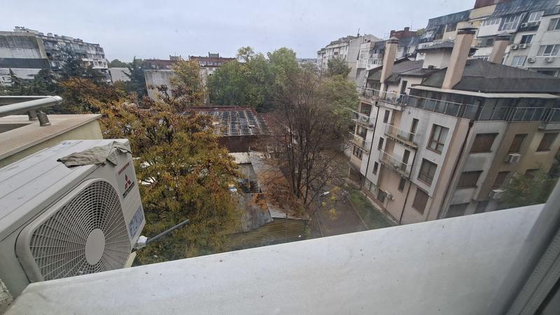 A home in a well-maintained building with an excellent location in Varna