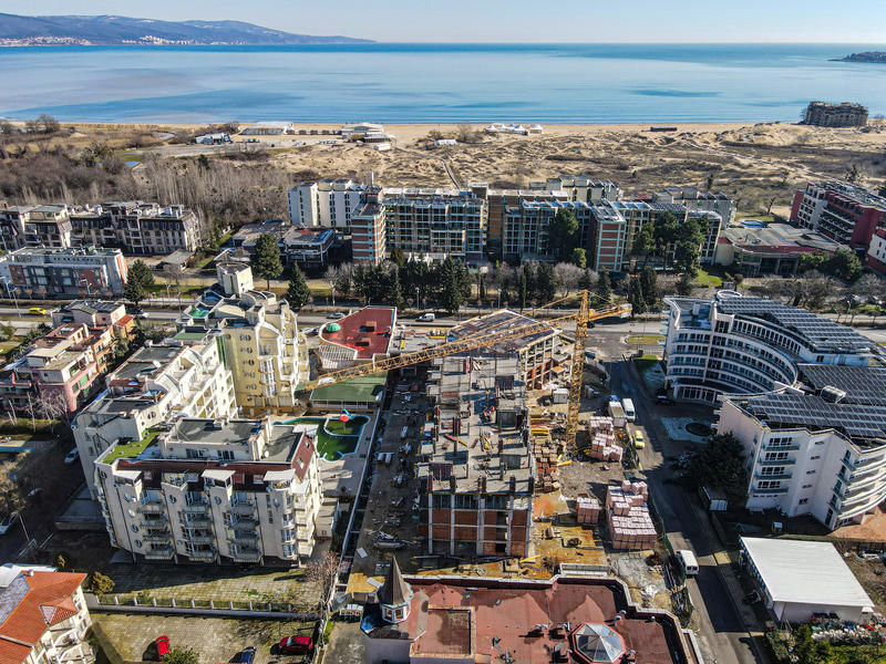 ����������� ����������� � ����������� ����� ���������� ������, � 200 � �� ����� Cacao Beach