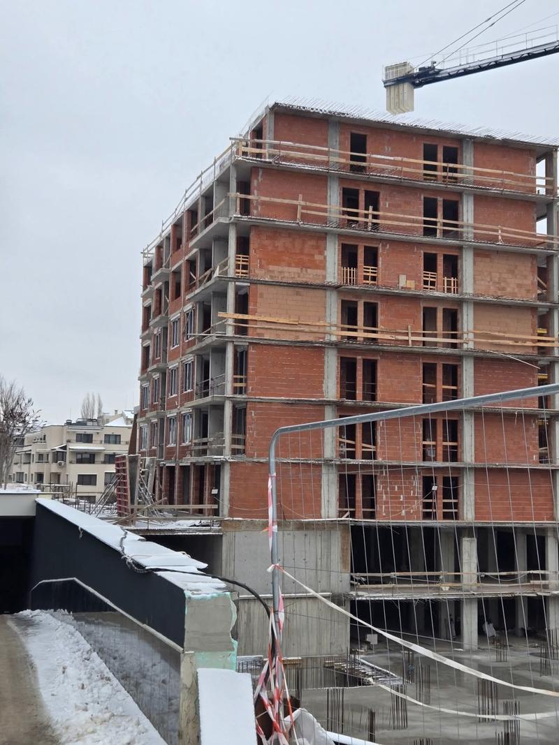 Contemporary architecture, prestige, and uncompromising quality