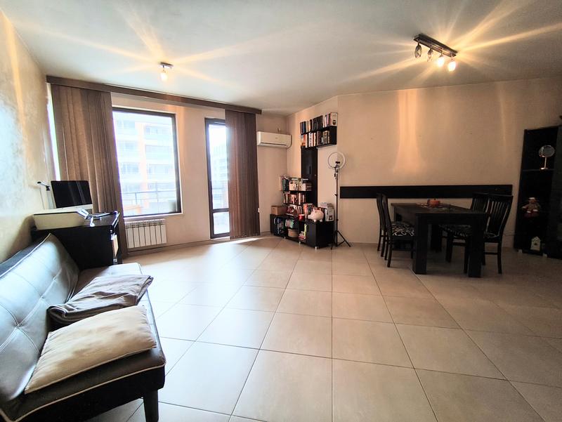 ������ �������� ��� ����� � �������� ������� The Mall � ��������� ����������� ����