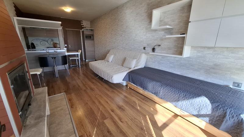 Comfortably furnished studio with fireplace and parking lot