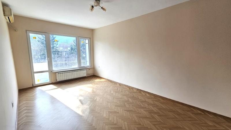 Bright, fully renovated and furnished property with top location in Lozenets district