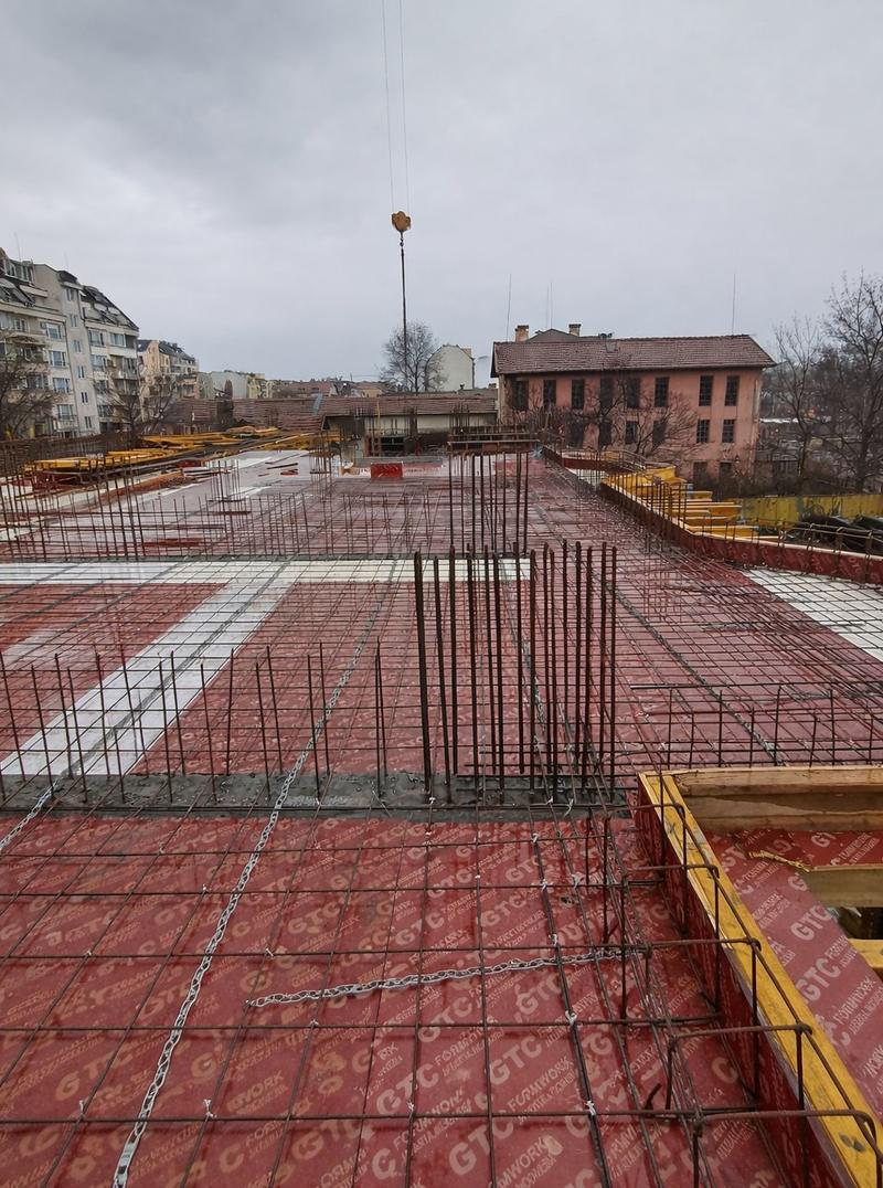 ������������� ����������� � ������� �� ���. "��������" � ���. "����� ��������"