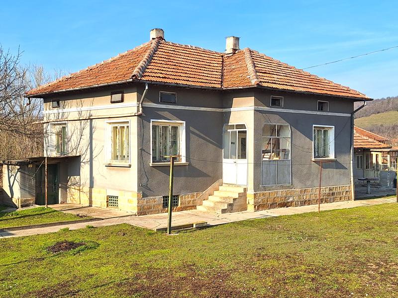  �����, �����������