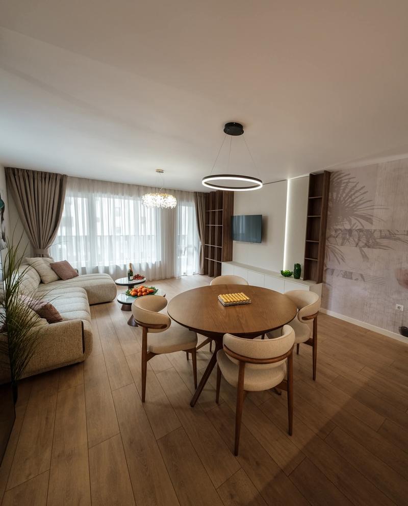 Fully furnished property with an option to purchase a double parking space