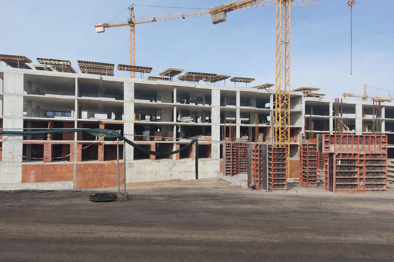 Quality construction and stylish design near the Ring Road and Ring Mall