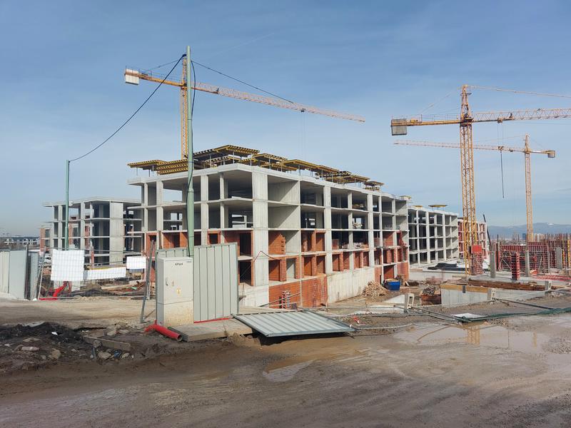 Quality construction and stylish design near the Ring Road and Ring Mall