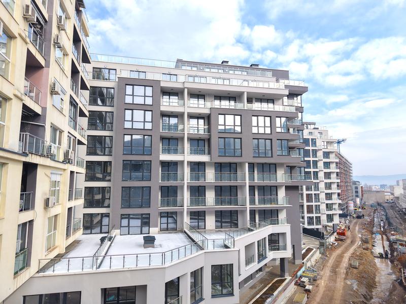 Modern apartments with impressive architecture and excellent location near the Mall, the Airport, business areas and Tsarigradsko Shosse Blvd.