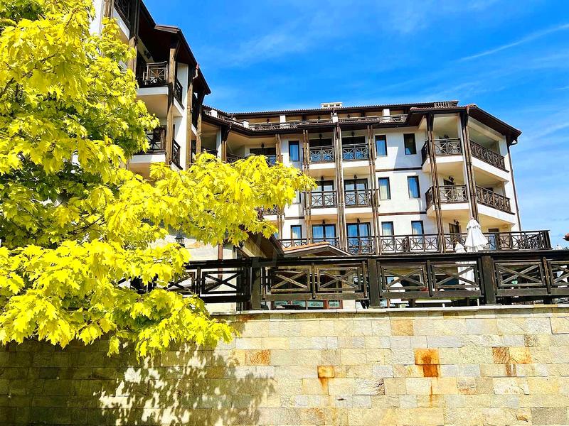 Properties in a complex with richly landscaped garden and swimming pool just 1200 meters from the beach