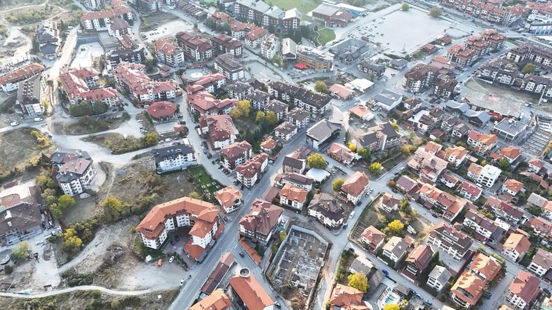 New building with 34 apartments featuring practical layouts, spacious balconies, and beautiful views of the Pirin Mountains 