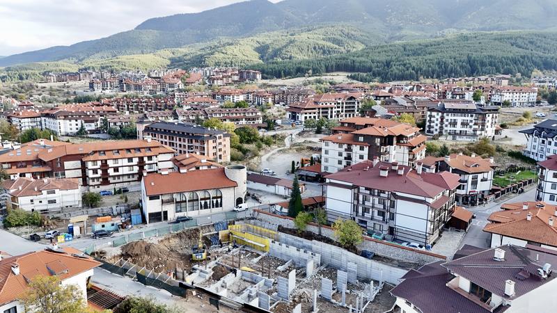 New building with 34 apartments featuring practical layouts, spacious balconies, and beautiful views of the Pirin Mountains 